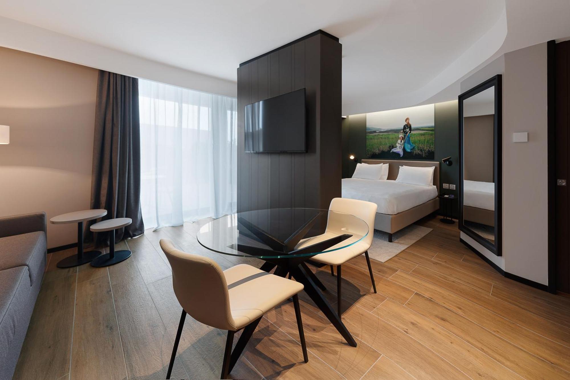 Radisson Blu Hotel, Bergamo Choruslife المظهر الخارجي الصورة