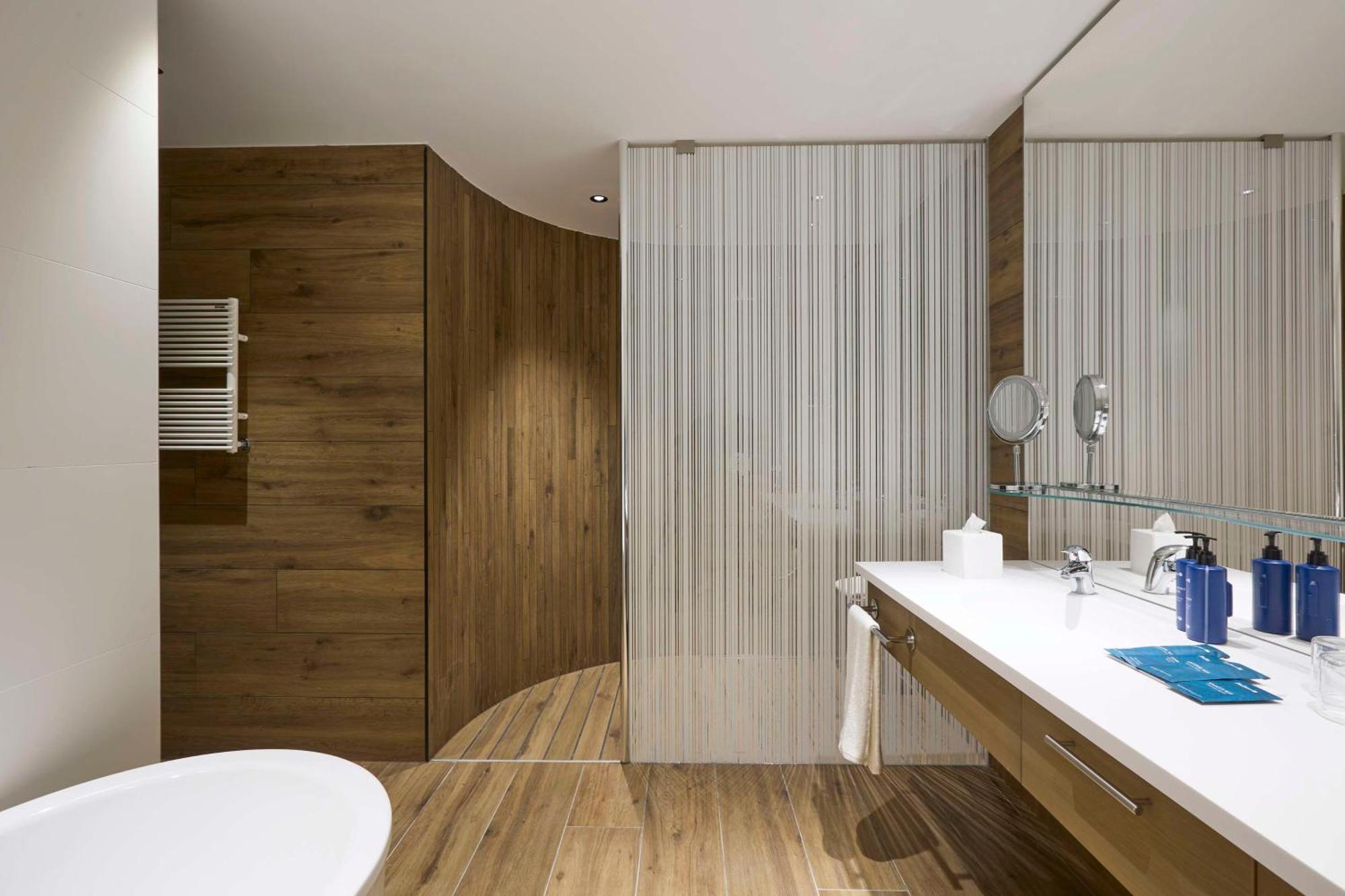 Radisson Blu Hotel, Bergamo Choruslife المظهر الخارجي الصورة