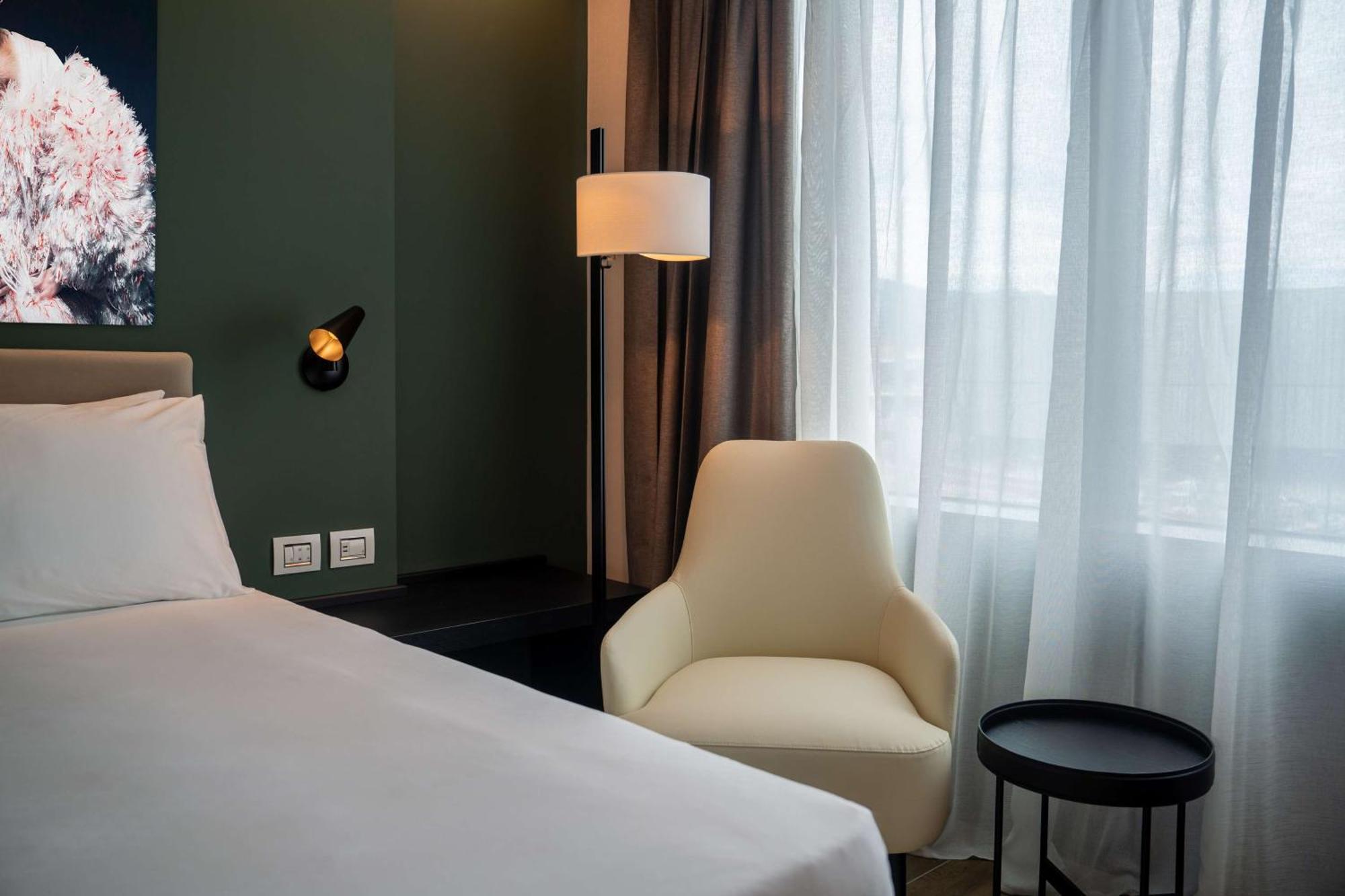 Radisson Blu Hotel, Bergamo Choruslife المظهر الخارجي الصورة