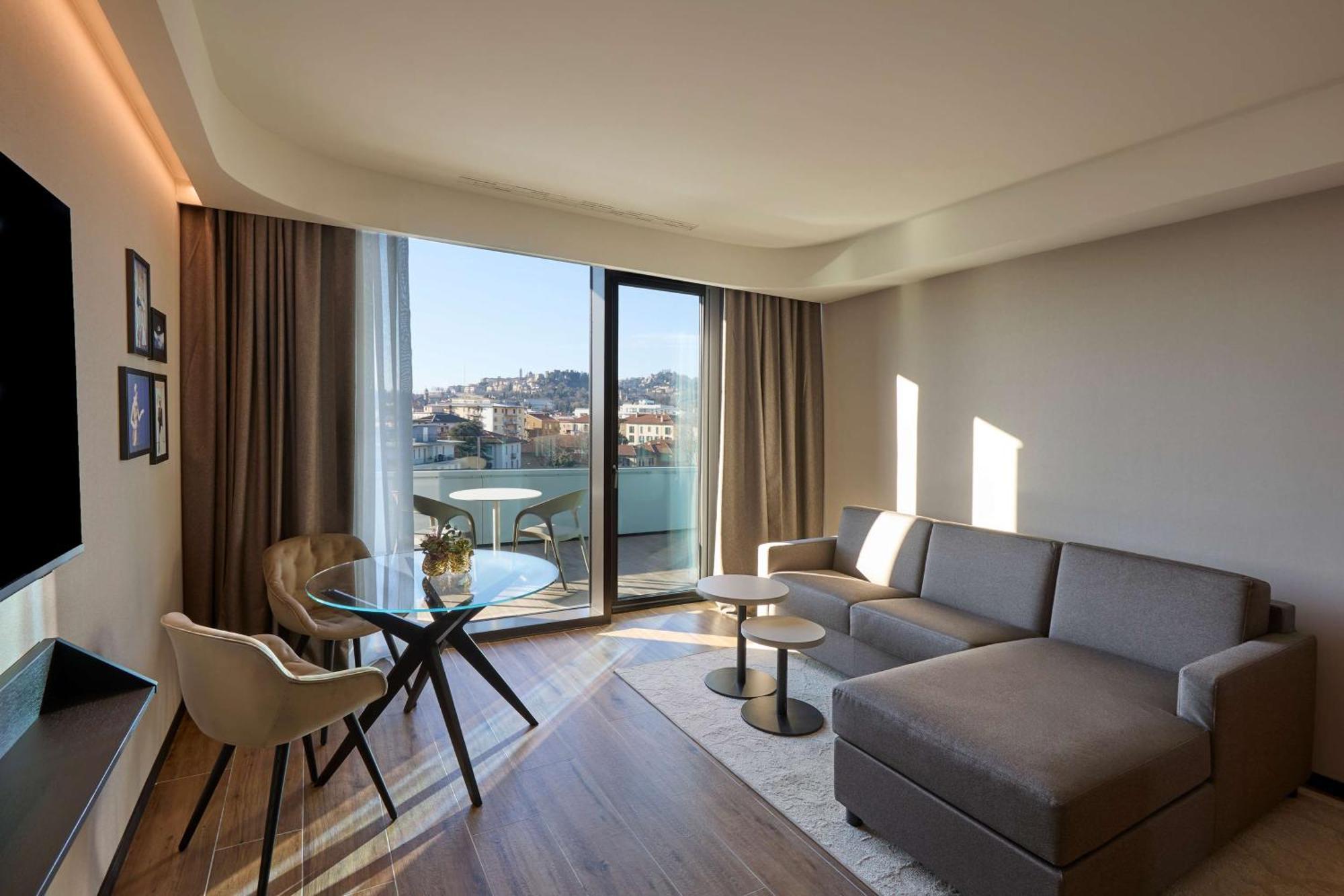 Radisson Blu Hotel, Bergamo Choruslife المظهر الخارجي الصورة